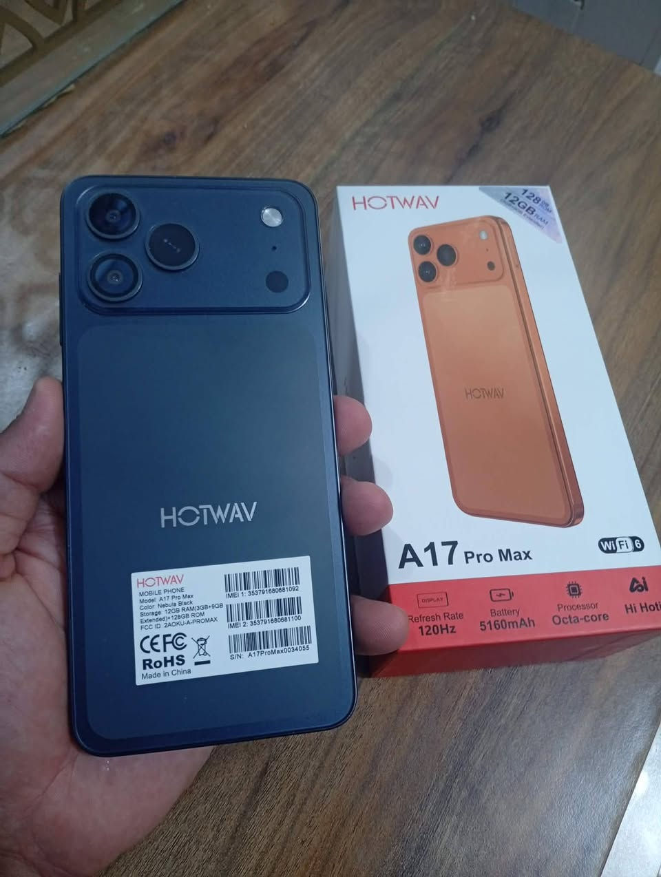 متاح 
ايفون 12 برو ماكس  مستبدل شاشه تفصيخ يعني اصليه  ذاكرة 256.  بطاريه 78 كله شغال بي فطر بلضهر فقط 
وعندي هذا هوت واي جديد كلش صارله 3 ايام بلكارتون  
***********
