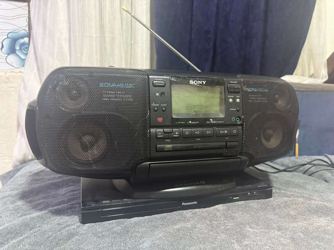 السلام عليكم
SONY -ZS 66

شغال بالكامل سي دي ودبل كاسيت قلاب وراديو 

السعر 100 الف 

متوفر توصيل


**إذا كنت صاحب هذا الإعلان وتريد حذفه لأي سبب، رجاءا أرسل رسالة إلى الدعم الفني**