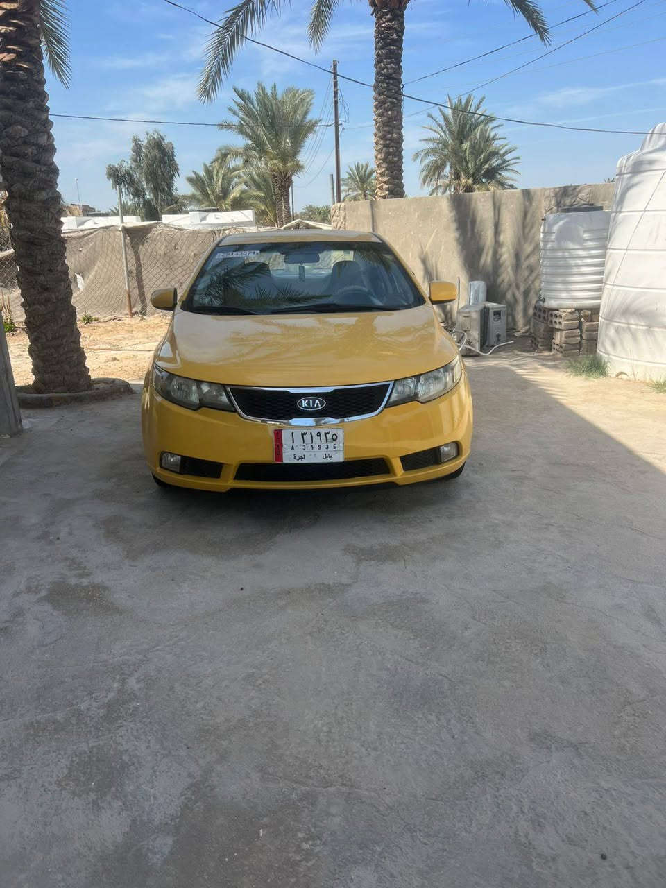 السلام عليكم اخواني الاعزاء سيراتو 12تكسي خليجية للبيع سيارة أجرة
رقم بابل 
مكينة 1600 
كير مكينة خير من الله 
جدادية90% 
أريد اروس وسوناتة اوبتما 2015خصوصي 
طي فرق حسب نضافة 
رقمي ***********
