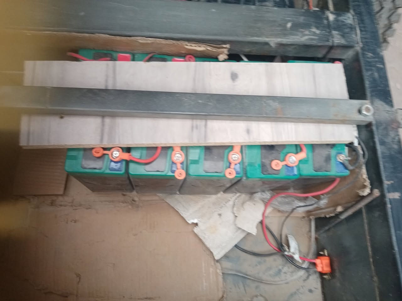 ***********
***********
