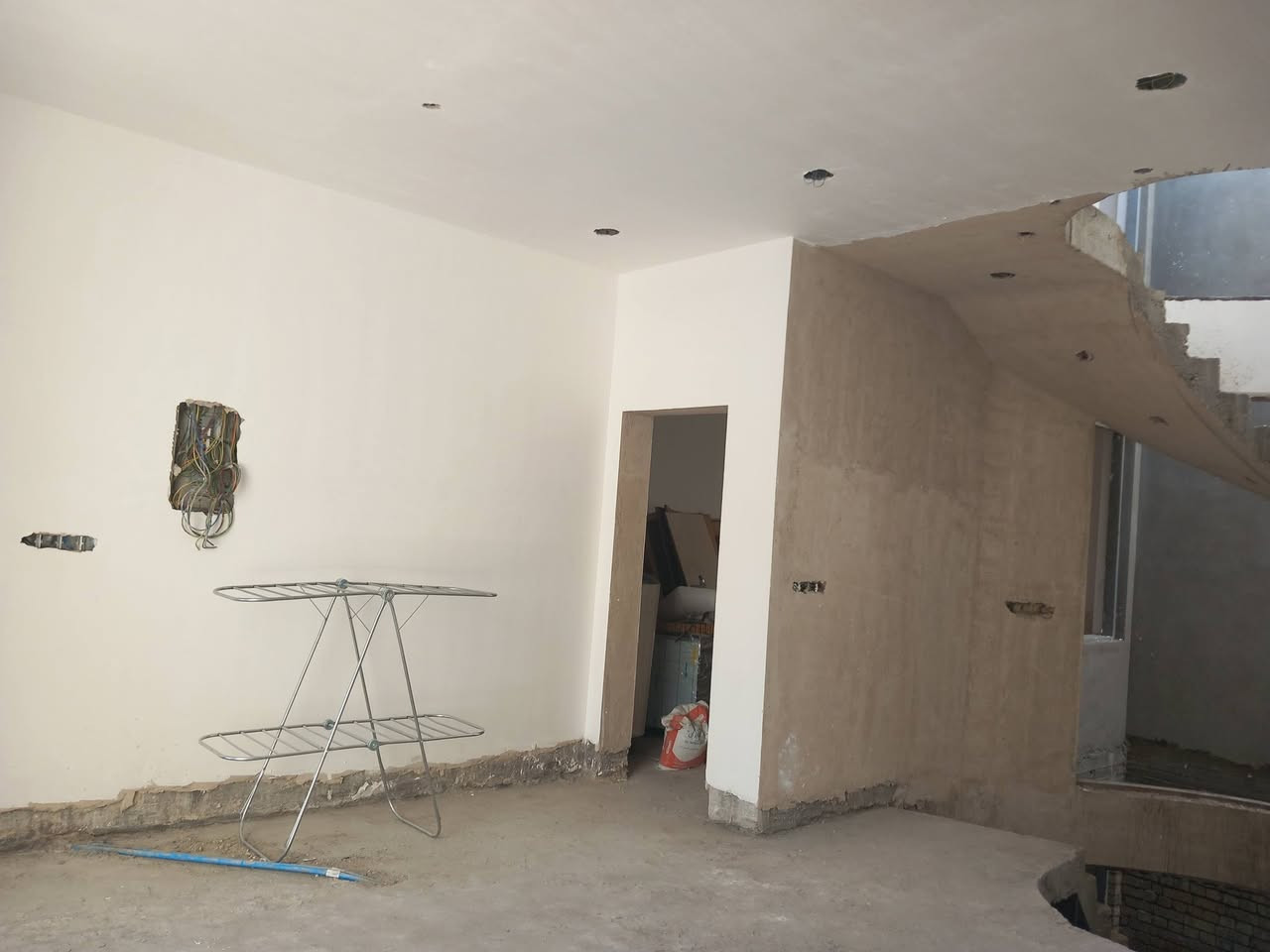 سلام عليكم
خلفه مبيضجي جص وبورك متفرق حاليا تفضل خاص وتدلل
جص وبورك المتر  ٦
شغل بدون تخريج
بشرط شغل ما عاجبك فلوسك مرجوعه
لتزام بل عمل وال مصداقيه اهم شي
وبخدمت طيبين
مكاني بغداد زعفرانيه  《***********》
