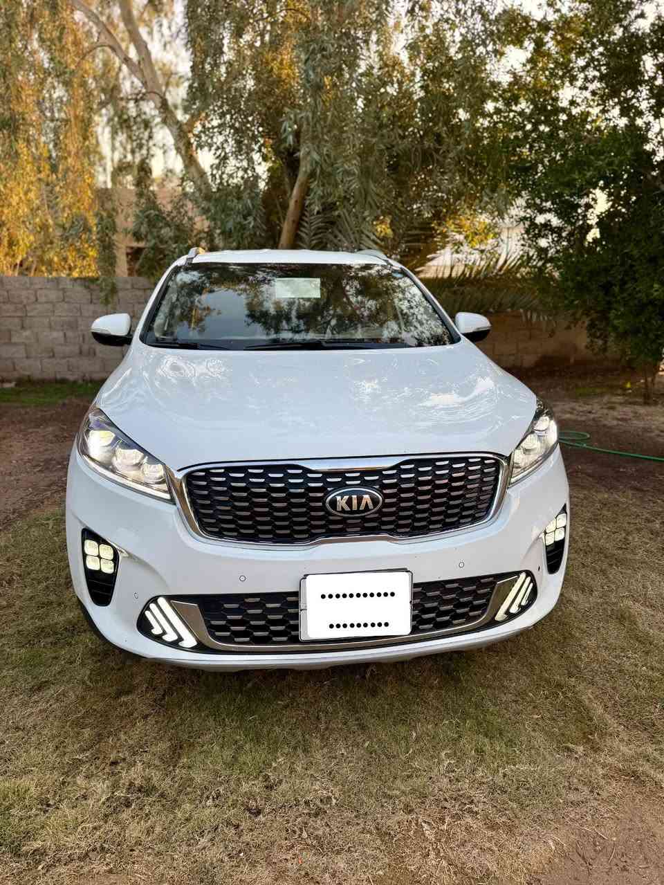 سورنتو 2020 بيع او مراوس رقم اربيل ماشيه 95 الف
مكفوله كفاله عامه من شخط وضع الوكاله فول 
مواصفات عدى البنورما جنطه كهرباء كراسي 2 
كهرباء دبل شباك أريل  نفكيشن بردات خلفيه 
ومعروف باقي المواصفات 

مكان السياره واسط الصويره 
الاستفسار والسعر اتصل ‭0776 605 0712‬
