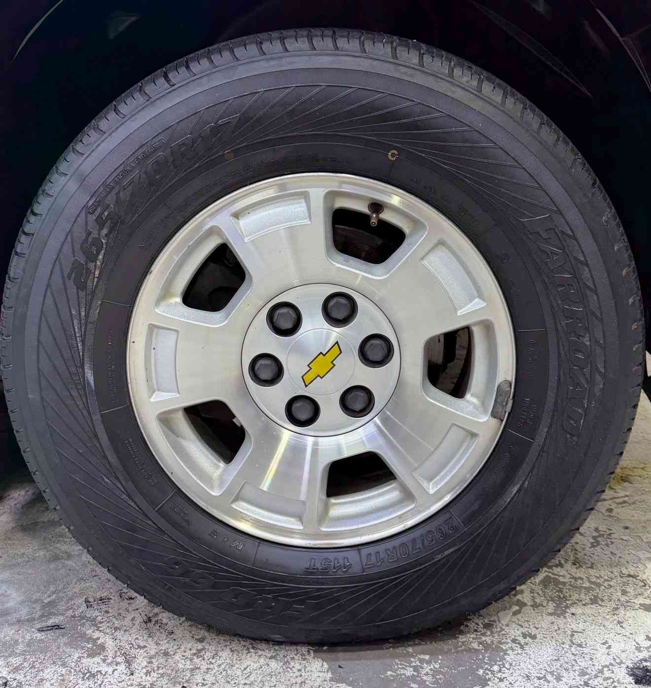 تاهو ( ادوات) الموديل 2011 اسود خليجي داخل عسلي السياره كارتون كلش جديده كفاله من الضربه والگص والفتح والصبغ كفاله عامه برغي مامفتوح بيها طخم تاير جديد كواتم ابلاد تبريد + تدفئه جاهزه من كل النواحي  السعر 126$  هاتف ***********  البصره
