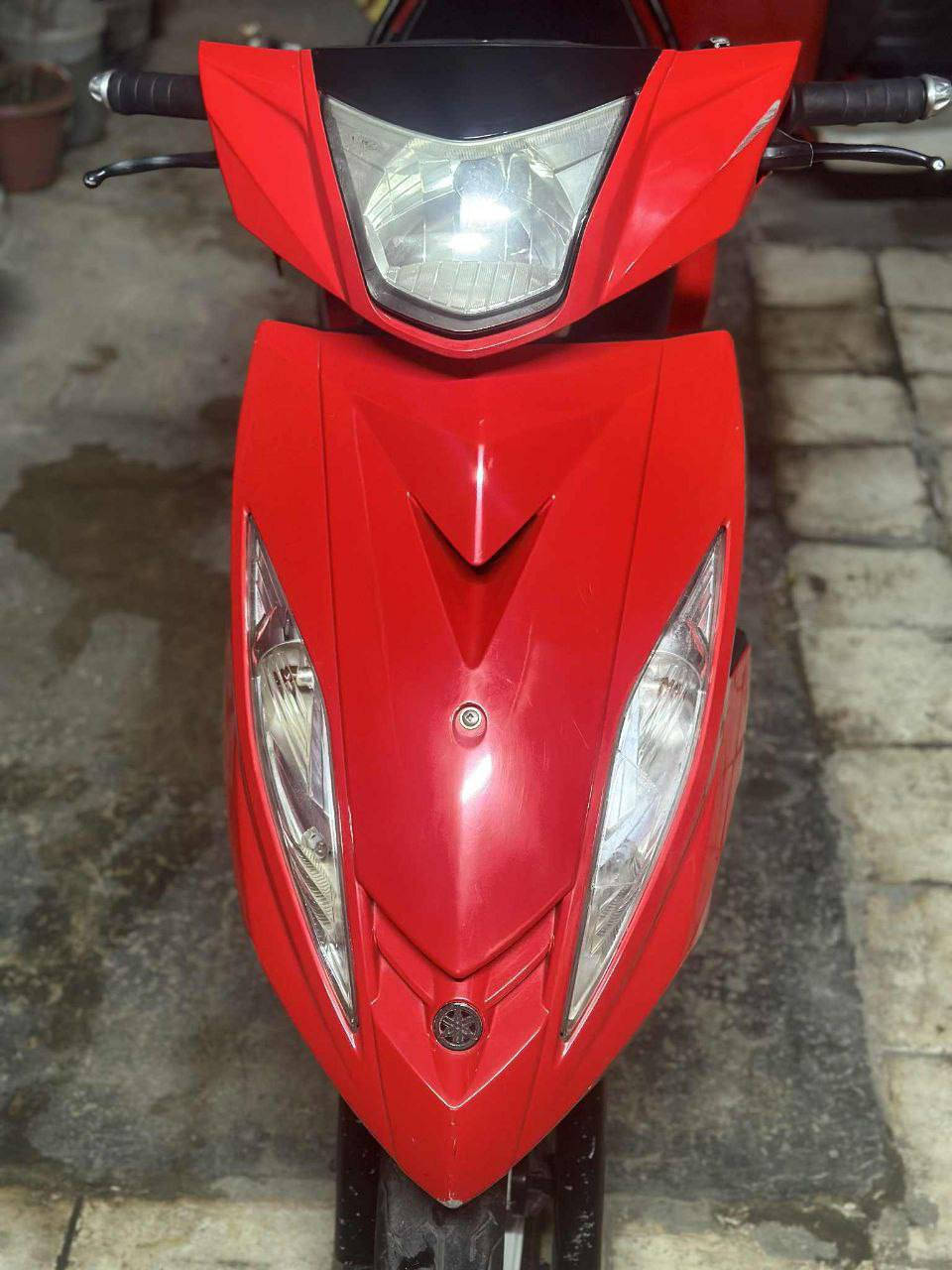 سلام عليكم
جي تي ار للبيع كفالة مكينة وكفرات ماعدة كم زلغ بسيطات تجي تفحص السعر  مليون250
***********
