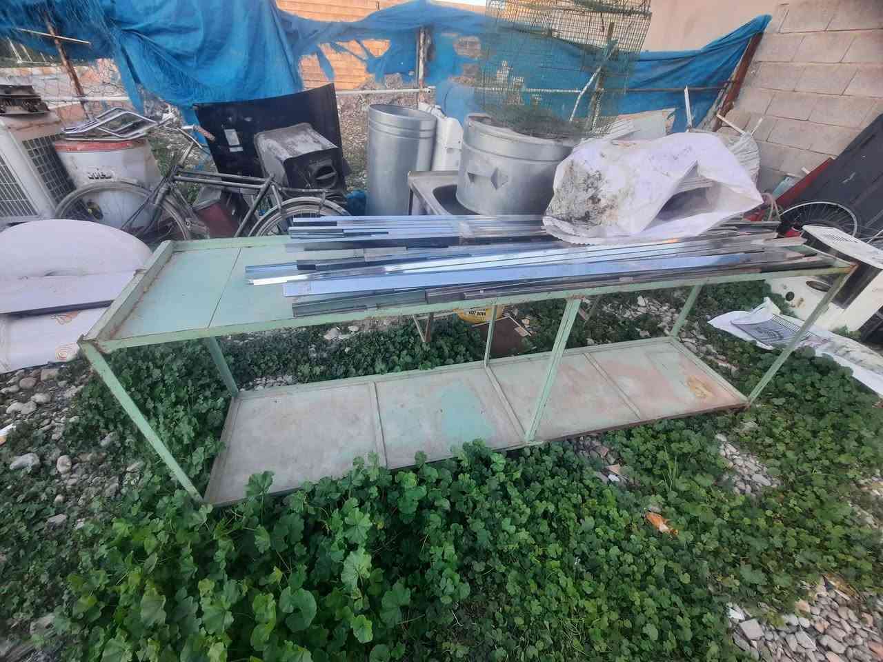 ئەم شتانە بۆفرۆشتن
شوێن پێلاو مواد ئەسلی زۆر تازەوپاکە سعری 55هەزار
مەخسەلەی دەست شۆر حەجم زۆر گەورە زۆرتازەیە سعری 35هەزار
مێزی ئاسن دێژی  دوومەترونیوو پانی 50سم سعری 40هەزار
دۆشەک یەک نەفەری ئیسپرینگ 20هەزار
جۆلانەی مناڵ 20هەزار
سکەی پەردە 2دانەیە نزیک دوومەترنیوو هەردووکی 20هەزار
مەخسەلەی ئاسن 15هەزار
کەنیوو ئارد لۆکە 15هەزار
شوێن سمود ،،،

ژ.م ***********
