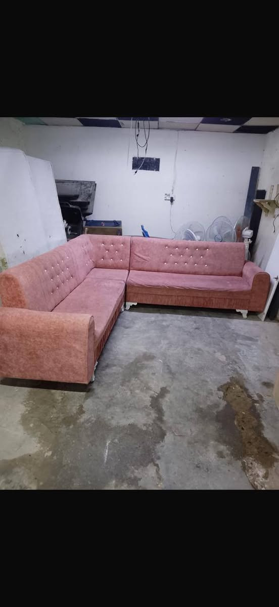 ديوان 7نفرات نضيف كلش
كاونتر مترين ونص مع سنك نضيف كلش 
طباخ اربع عيون عدد 2 شغال فول نضيف كلش 
طباخ خمس عيون شغال فول نضيف كلش 
خانقين محطة مقابل مركز شرطة ازاي 
مزاد محمد خانقين التواصل واستفسار 
***********
وشراء عراض مستعمل جديد 👉
