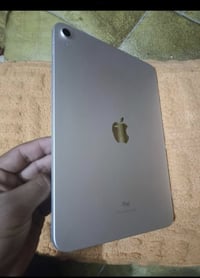 ايباد ١٠ • ٦٤ • بطارية ٩٠٪