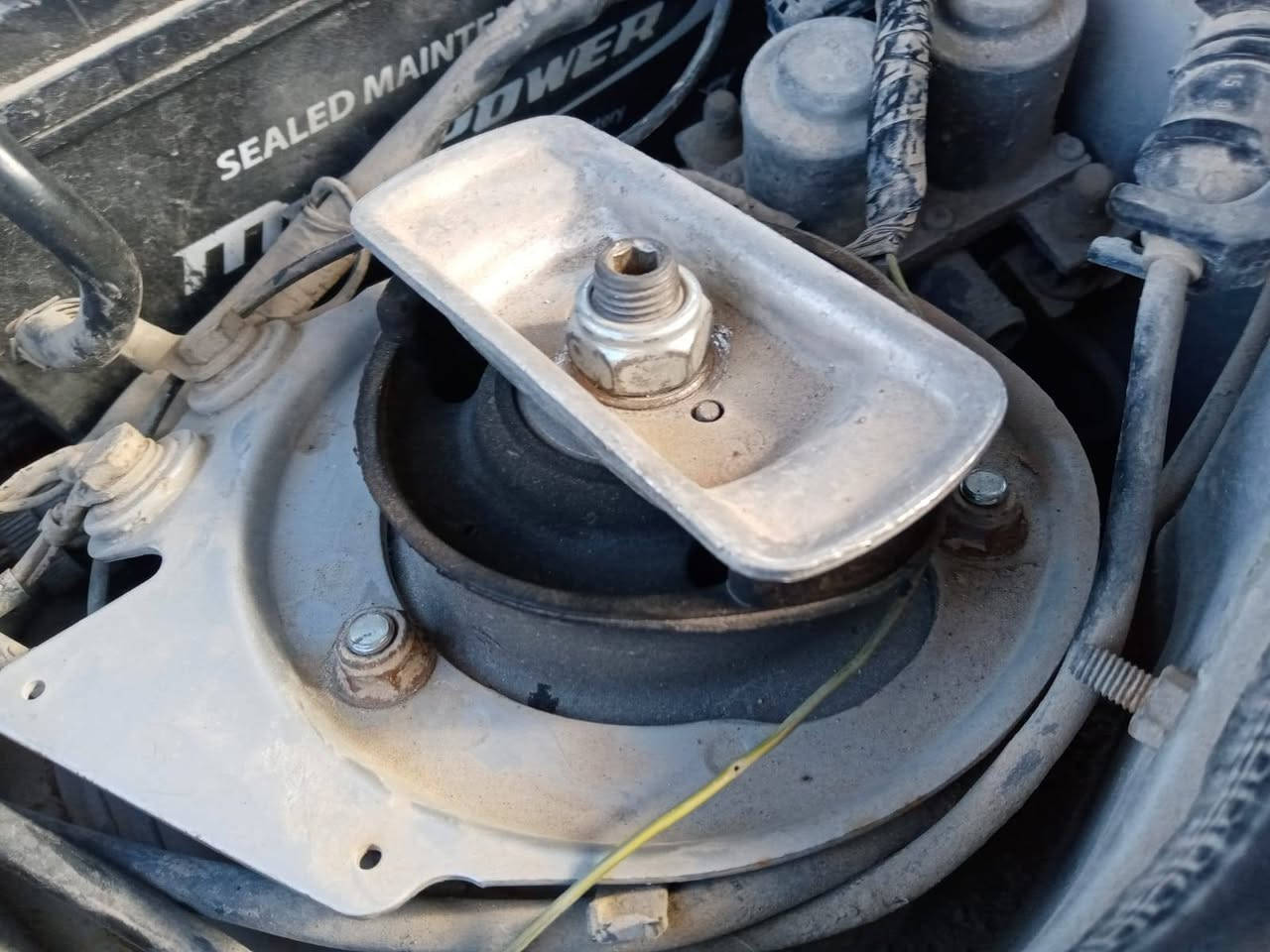 السلام عليكم  
مرسيدس دب محور بطه للبيع 
سيارة جاهزة تبريد ثلج صدر جديد. مكينة وكير ماشاءالله ناعمه منظومة بانزين جديدة تخم نوزلات وبلاكات جدد اقتصادية بالصرف
تفاصيل اكثر 
***********
