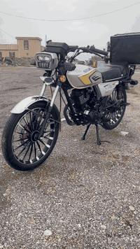 سلام عليكم دراجه للبيع موديل 2024شرط النضافه. محرك ما مفتوح.  شرط  شلعه او معدل شرط  دراجه تخبل   مكاني تكريت. عوينات  السعر 725بيه مجال ***********
