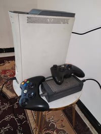 اكس بوكس 360 • يدتين • ٨ العاب