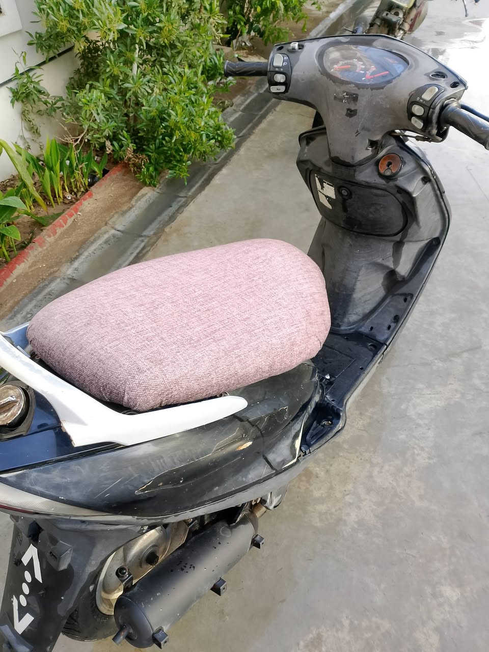 السلام عليكم 
دراجة للبيع دراجة ماكس 140 بيه شوية ملاحضات يراد ترتيب تبديل جوزة التشغيل تبديل باتري قبل فترة خلصت بأنزين  كامت اتخربط  كهرباء كلهة شغالة سلف لايت اشاير نقص هورن   امانة الله صارت علية 350
 للبيع او مراوس بدراجة كير. حتى إذ بدون اوراق السعر 260
ماكن الدراجة بعقوبة  مدرسة الوثبة 
***********
