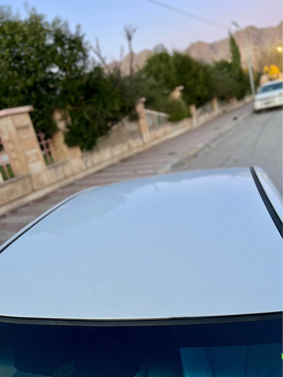 ‎ئاڤانتی براوە 
‎مۆدیل 2007
‎سەیارەكە قەپات مواسەفاتە بەس سلایت نیە 
‎گێرو مەكینە و تەبریت بەشەرت 
‎دەعمو لیدراو بەشەرت 
‎تەقەو رەقە بەشەرت 
‎٤ تایەی نوی 
‎کیلۆمەتر ڕۆشتوە ۱٥٠ 
‎مواسەفات:
‎جڵد و هیتەر
‎تەبریت لەمس 
‎مەكینە ۱٦ دەكشن بەرز 
‎ئاوینە شافت
‎حاسە 
ABS بەسراوە
‎تەبریت ساردو گەرم 
‎دەبل ئیرباگ سوكانو دەژبول
‎ڕۆنی تازە گۆڕاوە
‎سەیارەكە خایسی نیە زۆر تازەیە لە مەسرەف مەگەری
‎سەقفی وەک شوشە وایە زۆر پاکە
‎ بریكیشی بەستراوە 
‎شوین 
‎ڕانیە
***********
*********** رانية, السليمانية
