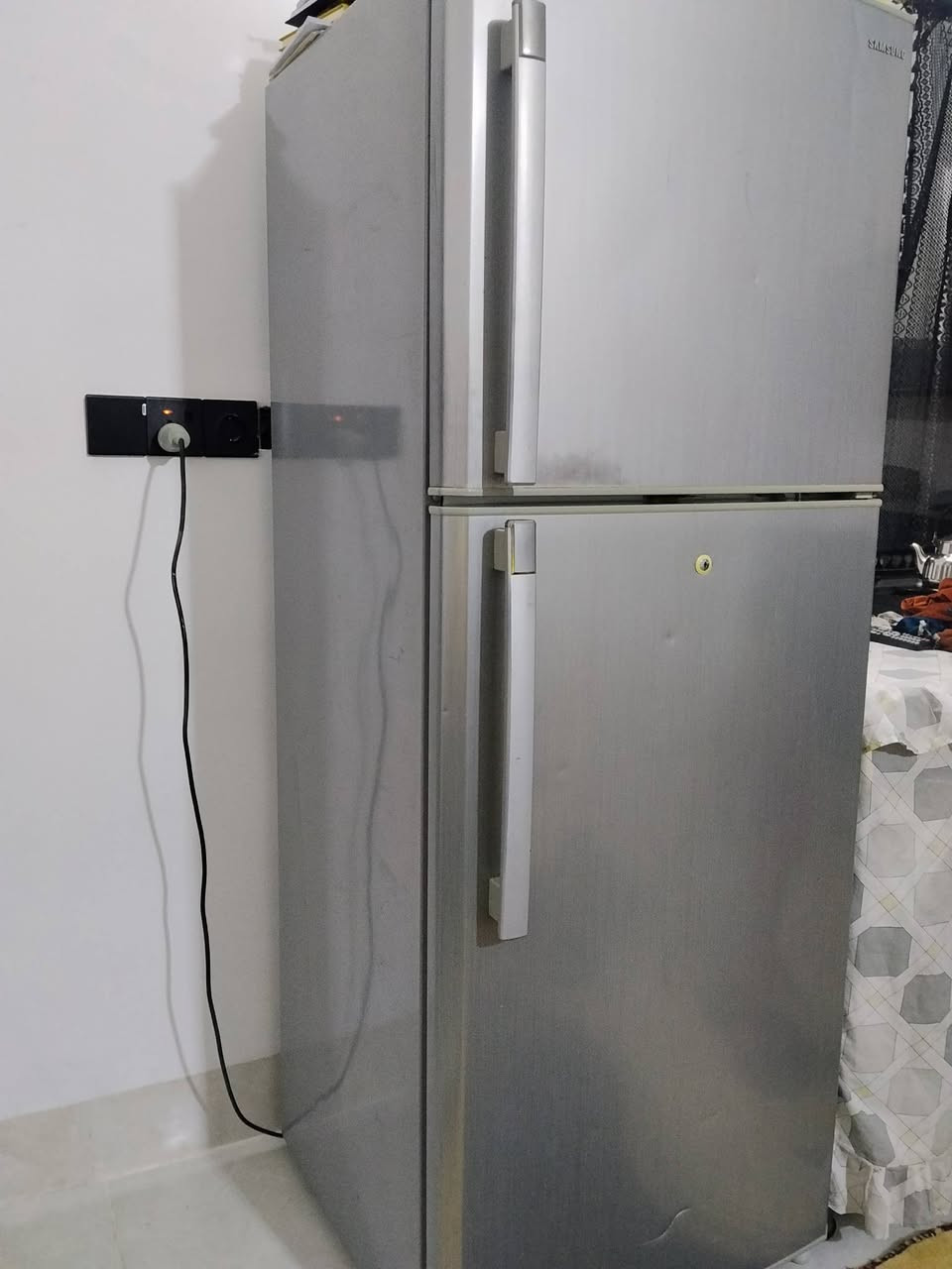 سلاجە   سامسونگ للبیع  مابی ای عیب حجم کبیر  سعر 150الف ***********
***********
