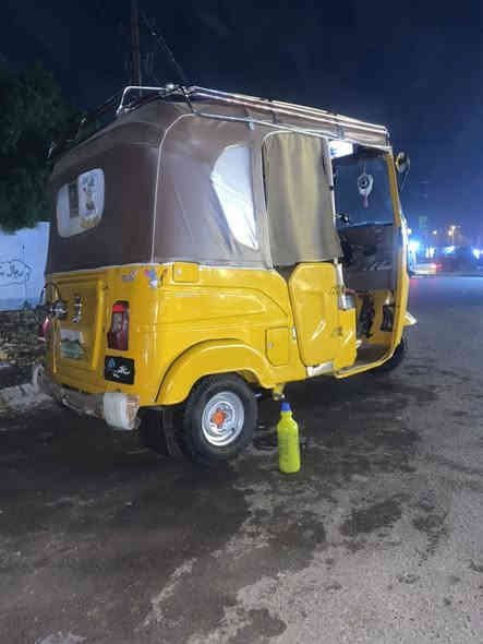 سلام عليكم تكتك للبيع موديل 21 شهر 10 تكتك معمره دوس الخلفيه فقط مكفوله كفاله عامه رقم وسنويه ***********
