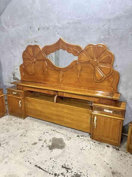 سلام عليكم غرفه ام الخمسه مستخدمه نجاره داخل خارج صاج السعر ٥٥٠العنوان الحله ***********
