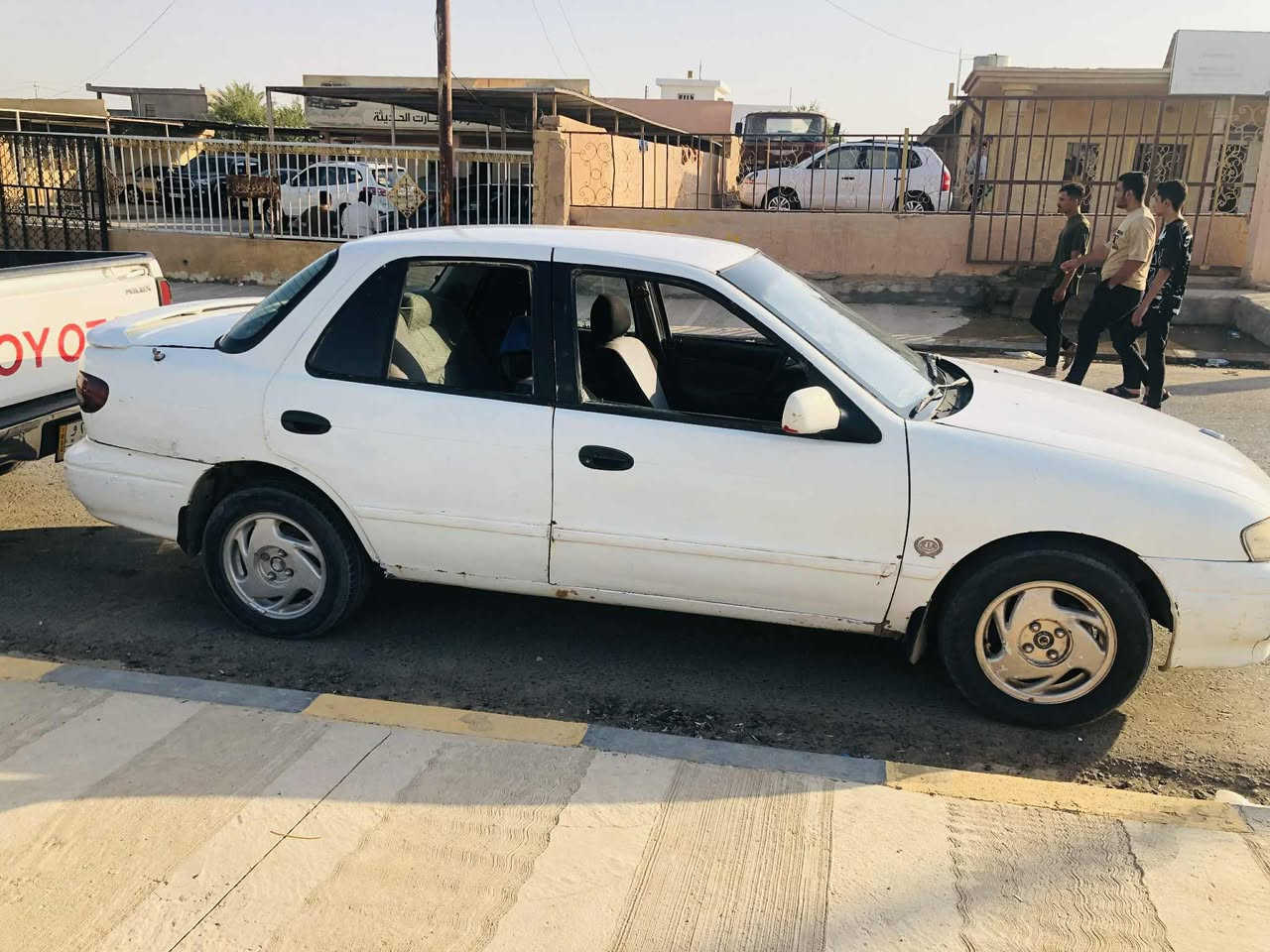 السلام عليكم
كيا سيفيا موديل 1995
سياره كير مكينه بحاله جيده 
رقم صلاح الدين 
تخم تايرات بحالة ممتازه 
السياره كامله فقط عايزها درايم شفت بي طكطه من تستدار كهربائيات شغاله كلها داخلها نضيف كشنات جديده مثل ما موضح بلصور 
العنوان صلاح الدين بيجي 
رقم الهاتف
***********
***********
