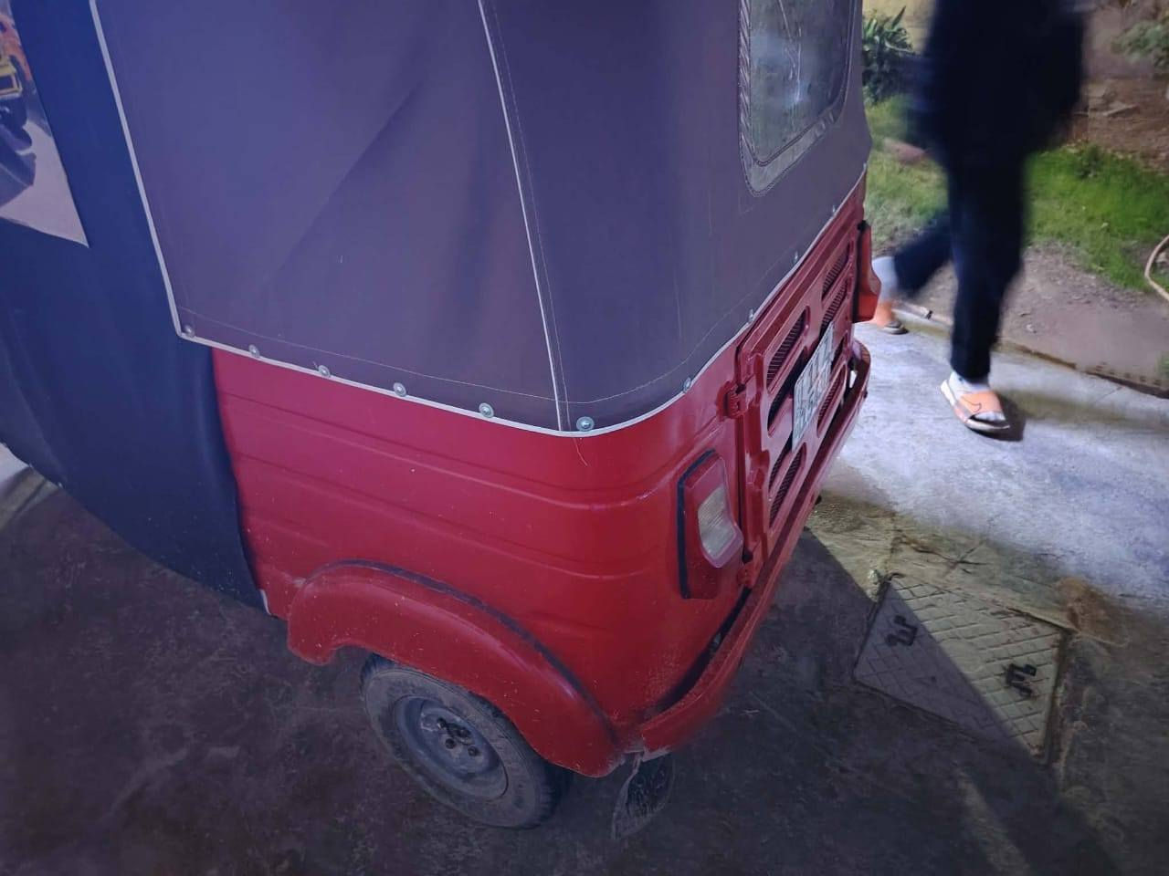 تكتك لبيع موديل 16 رقم وسنوية محرك عشرين 
مكلف بل نشر  ***********
***********
