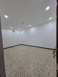 شقة للايجار قرب أسواق فدك مقابل أبو كرار الصايغ طابق الاول غرفتين نوم ...