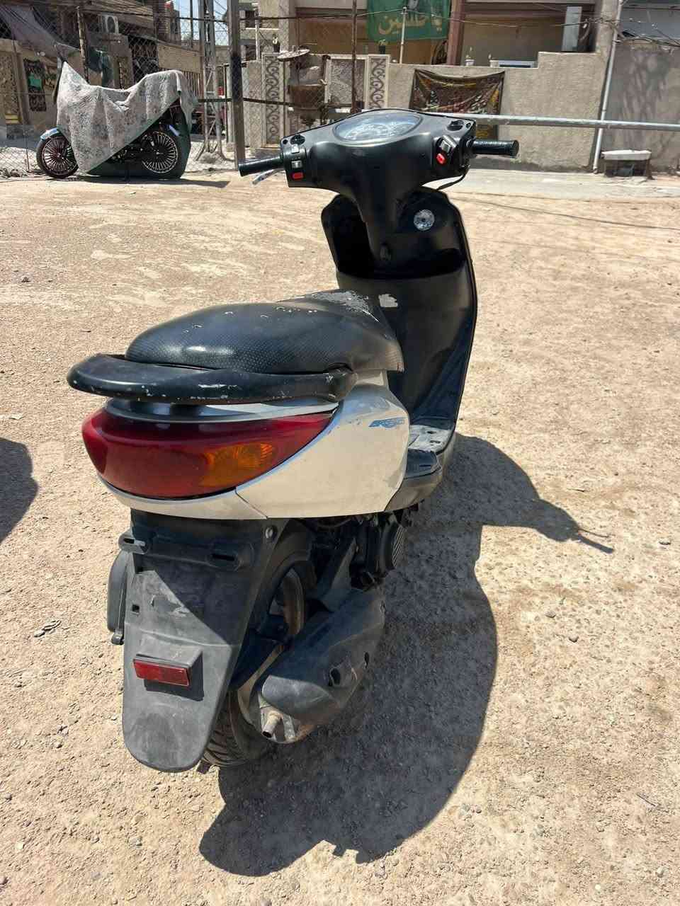 دراجه بريز ياباني دراجه سلف+هندر تايرات جدد دبلات جدد ادامه كامله  السعر 500 الف
التواصل 📞***********
