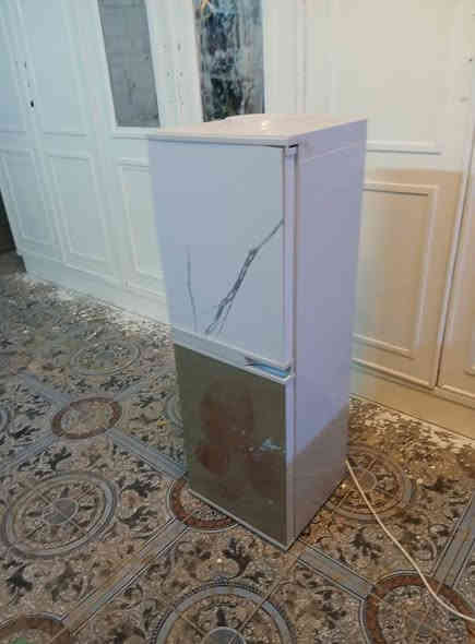 غراض مستعمله نظيفه جدا للبيع كلمن وسعره المراسله خاص او الاتصال ***********مكاني بغداد
