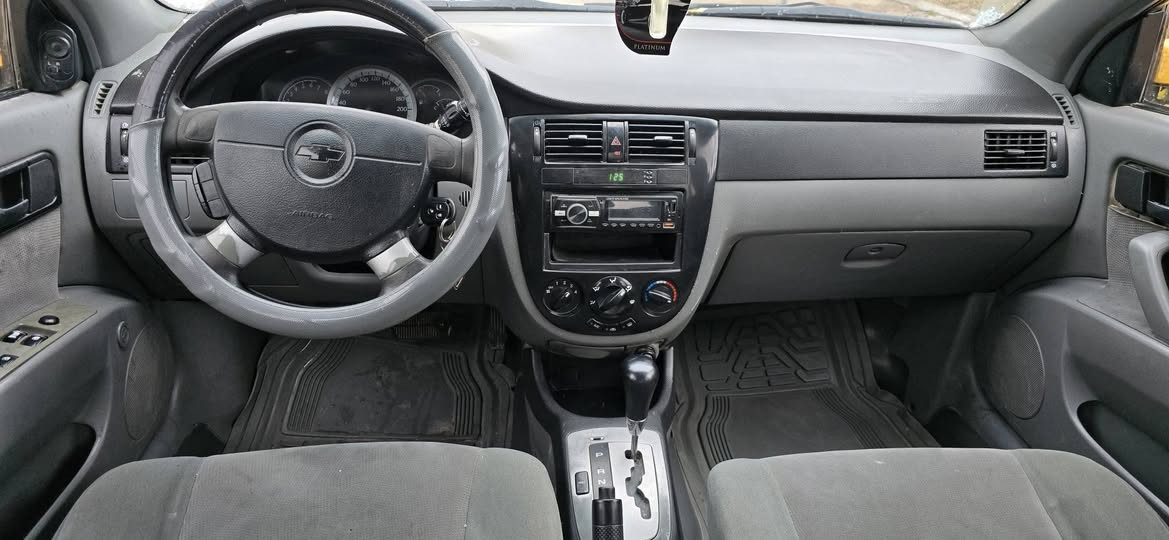 ئوپترا تاکسی 2011سه نه وی ئاج پلاستیک به شه رتی ئه والیات و حاسیبه ته بریدی سارد و گه رم له سه ر سوچ گیر و مه کینه به شه رت گیر ئوتوماتیک دعم و لیدراوی نییه بیلاد تاکسی سعری قوفلی 38گلا

***********
*********** السليمانية, العراق
