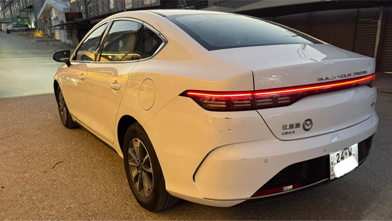 ***********
byd 2025 ديستروي
ماشيه فقط 15 الف كيلومه تر
رقم دهوك تحويل وغرامات شرط
مكان سياره دهوك
سعر 135 ورقه فقط
تحويل بشرط
كوشن جلد و سبورت
شاشه كبير و دواره
هايبرد و بنزين و كهربايي
لايتات زينون
ويل كروم
بدون سبخ دهوك, العراق
