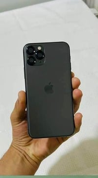 آيفون ١١ برو ماكس • ٢٥٦ • مبدل شاشة وبطارية