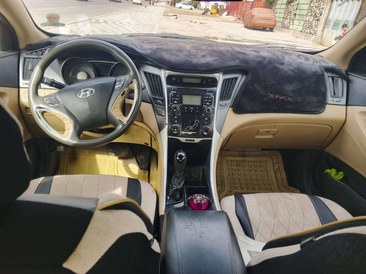 سوناتا موديل 2013 رقم بغداد مشروع وطني تحويل ثاني يوم ملاحظه السياره جاهزه من كل شيء تخم تاير تبريد شغال مكان السياره بغداد البلديات السعر 88 وبيها مجال رقم الهاتف ***********
