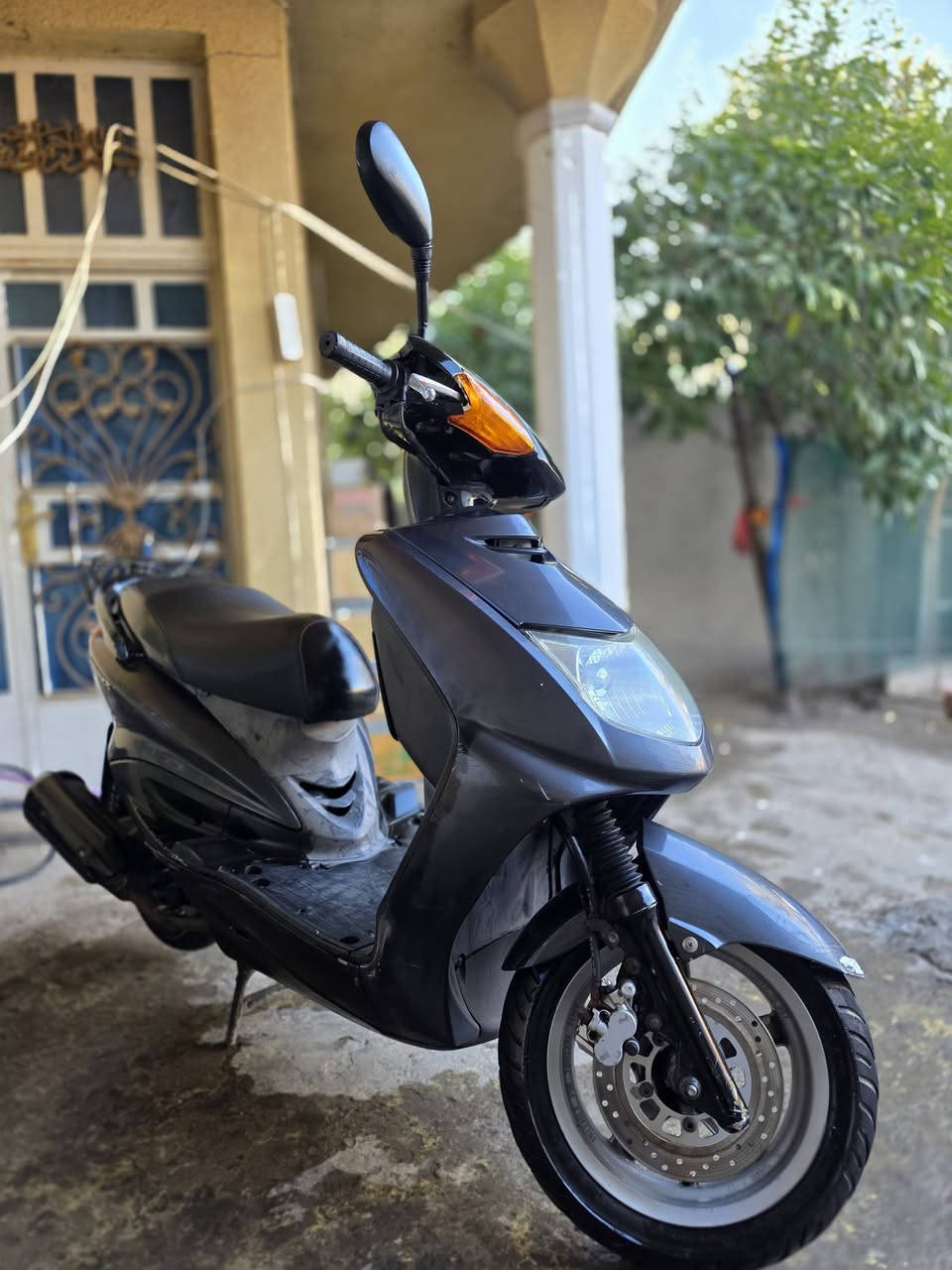 سلام عليكم شباب رحمه لاولديك أقره كلشي قبل لا تتصل
سكنس نثيه ياباني مو صيني 🩶🩶ترهم بيع ومراوس بفاز أو فورزه نضيفه ونطي فرق معقول
دراجه من ألتاير للتاير بلاد كلشي شغال سرعه110نضيفه بمعنه ألكلمه ممشاها 30ألف شراي يتصل أو يراسلني واتساب مازنجر مغلق لاتراسل تحياتي للجميع
هـ***********
