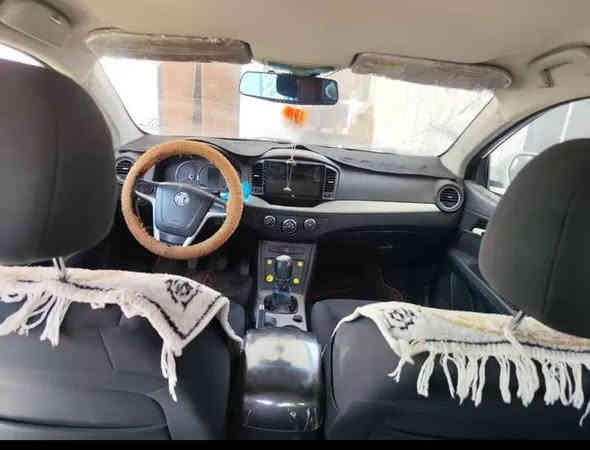 ياللة سلام عليكم*********** سيارة 2014MG كير مكينه تبريد بةشةرت مةكينةي زنجيرة كوت بانزيني هةية رةقم سليماني 4تاية تازةية ؤةك وينةكة جوانة بةناوي خووما سةيارةكة لة داقووقة سعري 63مجال دكوك
