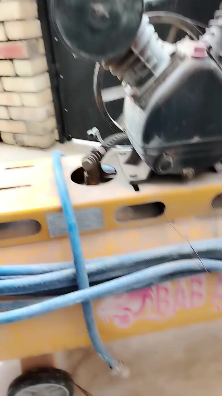 السلام عليكم كمبريسر للبيع مكلفة بالنشر مكانة بغداد هور رجب التفاصيل بالفديو


**إذا كنت صاحب هذا الإعلان وتريد حذفه لأي سبب، رجاءا أرسل رسالة إلى الدعم الفني**