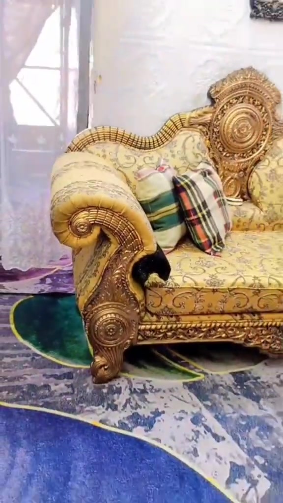 هذا المنشور خاص لاهل البصره ديوان ملكي كويتي  موجود بالبصره سعره مناسب اليريده يتصل على هذا الرقم ***********
