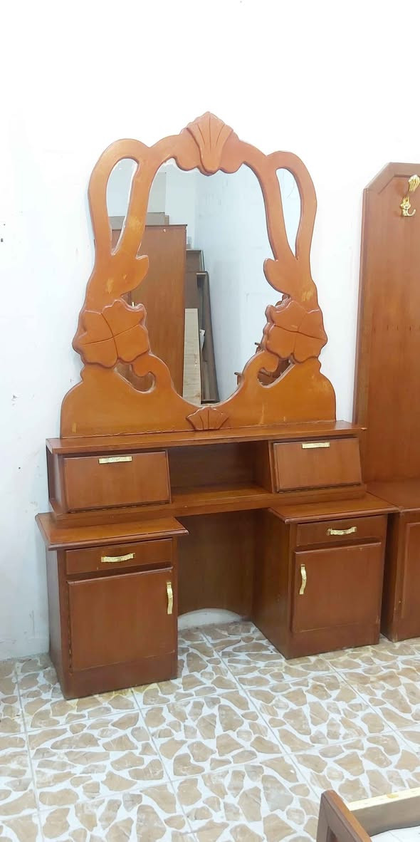 للبيع غرفة نوم صاج عراقي السعر 450 وبي مجال 
*********** كركوك, العراق
