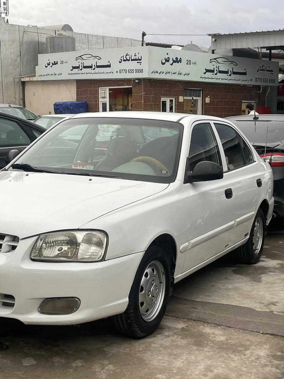 سلاو ، هۆندای فێرنای ٢٠١٠ خیلجی
سەنەوی تازەیە تا ٢٠٣٠ بەشەرتی تەحویل و وکالەت 
گێر مەکینە کارەبای تەقە و رەقە بەشەرت 
تەبرید سارد و گەرم بەشەرت 
چوار تایە بەشەرت
بۆیاخ تەنکە سۆنەرم داناوە 
بێ دەعم بێ لێدران بێ قرچ هەمووی بەشەرت
نرخ ٧٤$ معامەلەیەکی کەم 
***********
***********
