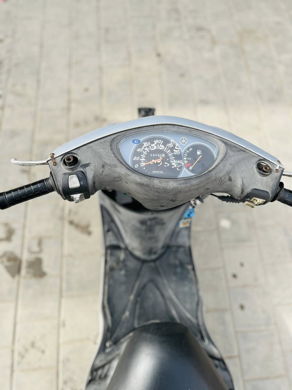 سلام عليكم مكاف بل نشر دراجة بريز 140كابريتر دراجة صارله شهرين نازله رمبه دراجه جديده بمعنه الكلمه من التاير للتاير برغي تجاري مابيه الدراجة كلشي بيه شغال  تايرات جدد مال باله دهن كل 15يوم امزويل مال وكاله السعر 850وبيه مجال بسيط العنوان بغداد حي اور الرقم ***********
