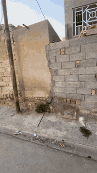 دار للبيع (حي الزهور )شارع العماره بدايت الشارع  ٢٠٠م يتكون من طابقين اربع غرف نوم
استفسار ***********
