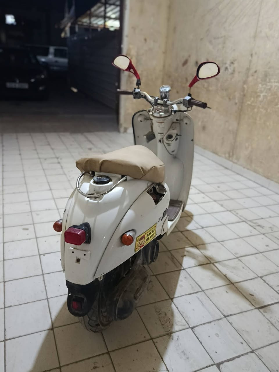 السلام عليكم دراجة عبد الحليم للبيع الدارجة شغالة سلف و هندر الدراجة ما مفتوحة و كلش ناعمة و حلوة مكاني مجمع حطين  السعر 200 تواصل خاص او على هذا الرقم ***********
