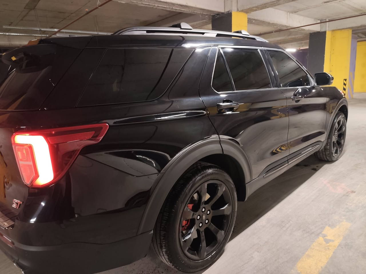 Explorer ST 2022
Milage: 53000 mile
No paint
No airbag
Chanse: 1fm5k8gc5nga92473
Price: 30,500$
***********
