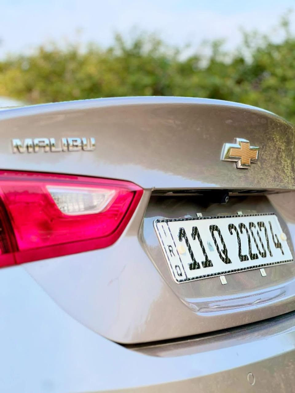 السلام عليكم
للبيع سيارة: شوفرليت ماليبو (LT) لون ذهبي
 
•الرقم: معوقين  بغداد ترقيم جديد 

•المواصفات :

▪️السيارة: شوفرليت ماليبو LT 
▪️الموديل: 2024
▪️المحرك: 1.5 تربو (اربعة سلندر)
▪️العداد: 18الف ميل حقيقي
▪️حجم الويل: ويل كب حجم 17 مع طقم تايرات بحالة ممتازة
▪️لايتات اصفر مع كشافات دعامية LED
▪️بصمات عدد 2 للأبواب مع بصمة جنطة وبصمة تشغيل 
▪️كامرة خلفية دوارة اصل مع الستيرن
▪️شاشة الدشبول حجم كبير (ايباد)
▪️غرفة السيارة : كشنات السيارة مخمل أسود 
▪️تحكم فول كهرباء لكرسي السائق
▪️قطعتين تبريد امامي وخلفي
▪️تحكم ستيرن جهتين بلوتوث وحاكية وكروس سرعة وتحكم صوت 
▪️نظام ABS مانع انزلاق

 🔴 صور الحادث مرفقة داخل المنشور

السعر المطلوب : 119 ورقة
مكاني بغداد الكرخ

 اتصال ع الرقم : 
***********
