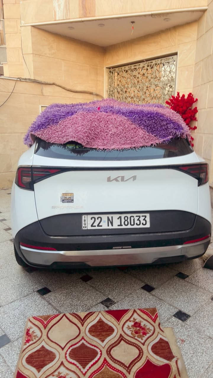 سلام عليكم للبيع كيا سبورت 2026 زيرو ماشيه 5000 
السيارة كلش جديده او حلوه فول موصفات ما عده البنراماه 
السعر 252 او بيها مجال جداً بسيط للشراي فقط 
***********
مكان السياره بغداد جميله شارع خير الله

