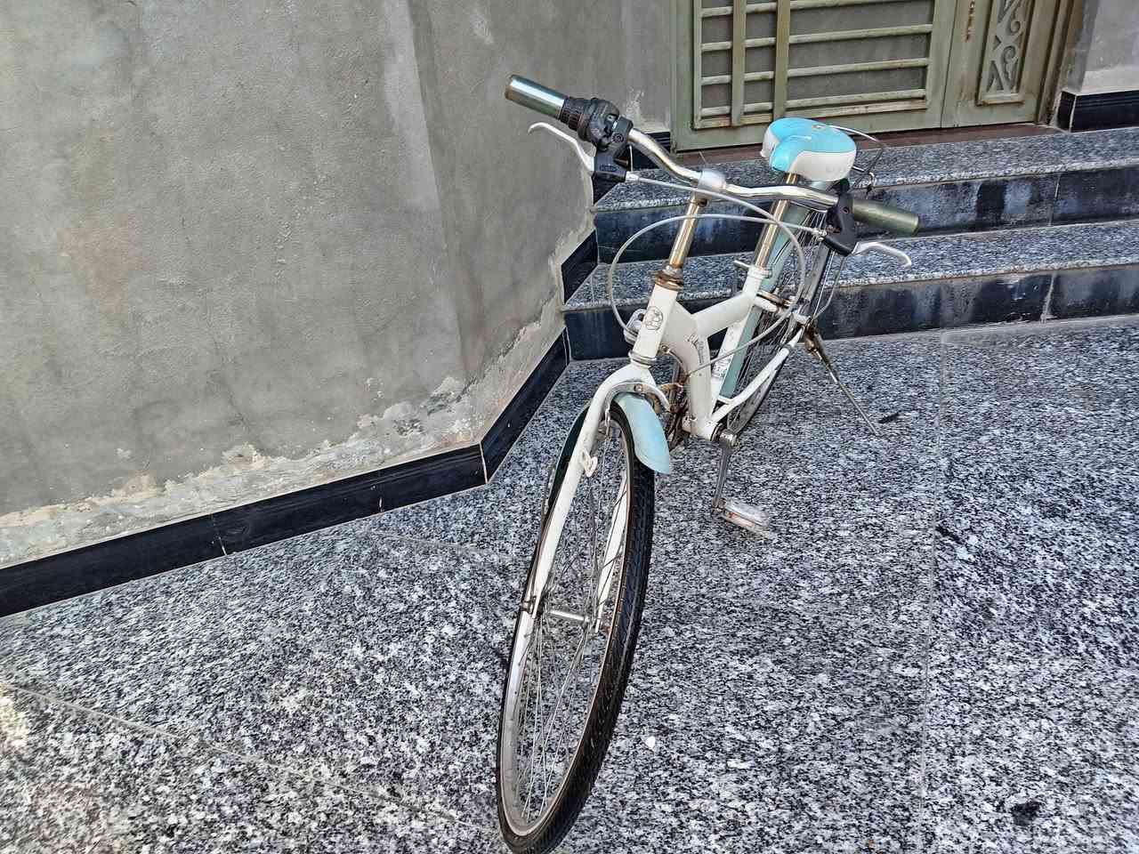 بايسكل نضيف حلو للبيع تايرات جدد بريكات شغالات ثنينهن وره وكدام السعر60 وبي مجال مكاني بصره ياسين خريبط قرب مشتل النرجس هاذ رقمي ***********
