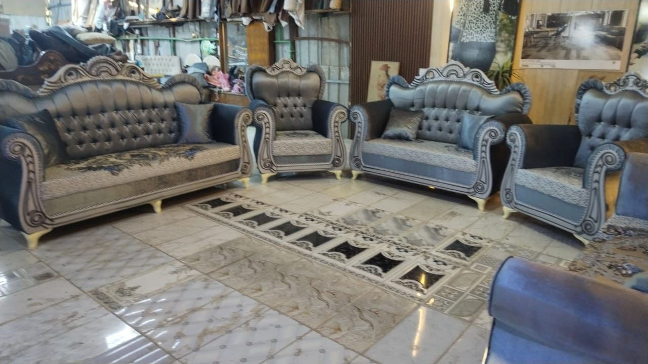 عروض رأس السنه بلشت 🤩🤩🔥🔥

انتباه شغل التسگام مو السوگي
خشب كلة جديد مو مستعمل ولا سگيبات
ضمان فتح البطانة ومشاهدة الهيكل 🔴

موصفات العمل 
المقعد بلوك اسود بلاويد
الهيكل خشب چام روسي غير مشروح او مقطع
اسفنج مميز اول ضد النزول مع الضمان
القماش تركي مبطن طبگتين

انسب الاسعار في العراق 
يوجد عرض تخفيض خاص لأصحاب الجملة والحاويات 🔴

🔴 تنويه مهم :
شغلنا تسگام فقط (شغل مصري درجة أولى)
نقدّم جودة حقيقية مو سوكي ✋

✅ تسگام بلوك أسود بلاويد
✅ قماش جديد وتر بروف
✅ ألوان حديثة
✅ أسعار جملة لأنّنا معمل مو بس معرض

📍 العنوان:
بابل – الهاشمية – تقاطع السياحي

📩 للحجز ومعرفة الأسعار:
راسل الصفحة أو واتساب 👇
📞 *********** – أستاذ حيدر ابو عبدالله
📞 *********** – حسنين الحربي
📞 *********** – أسامة السعدي

✨ جرب… واحكم بنفسك …

#معرض_الحربي_ابو_عبدلله_لتجارة_الاثاث_المنزلي_الجديد_والمتسعمل
#بابل #ديوان #تخم #تسگام #جملة
