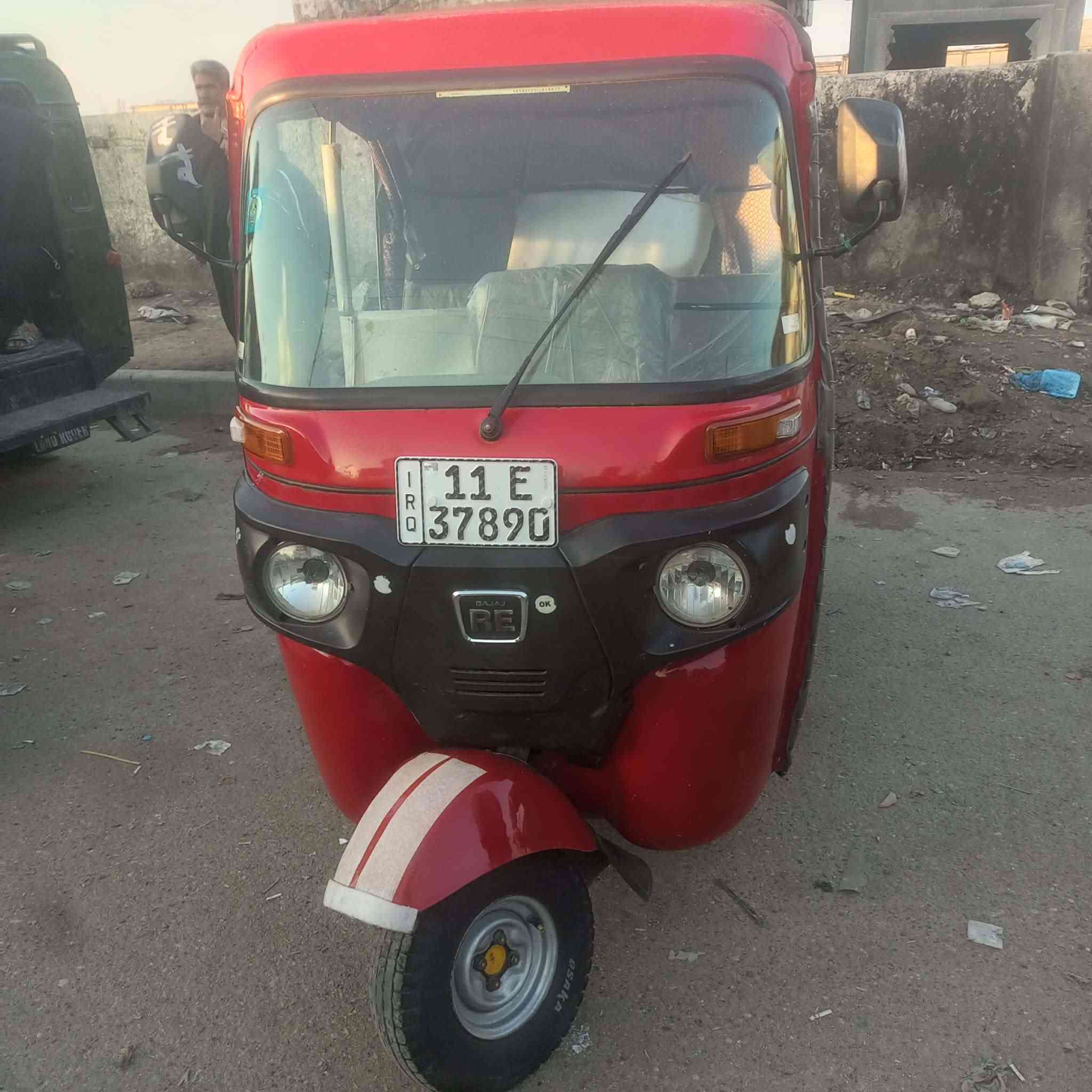 سلام عليكم تكتك البيع موديل 22 بل سنويه تقره 21
تكتك خير من الله شوفت عينك توصل عل رقم نت ماعندي 
***********
