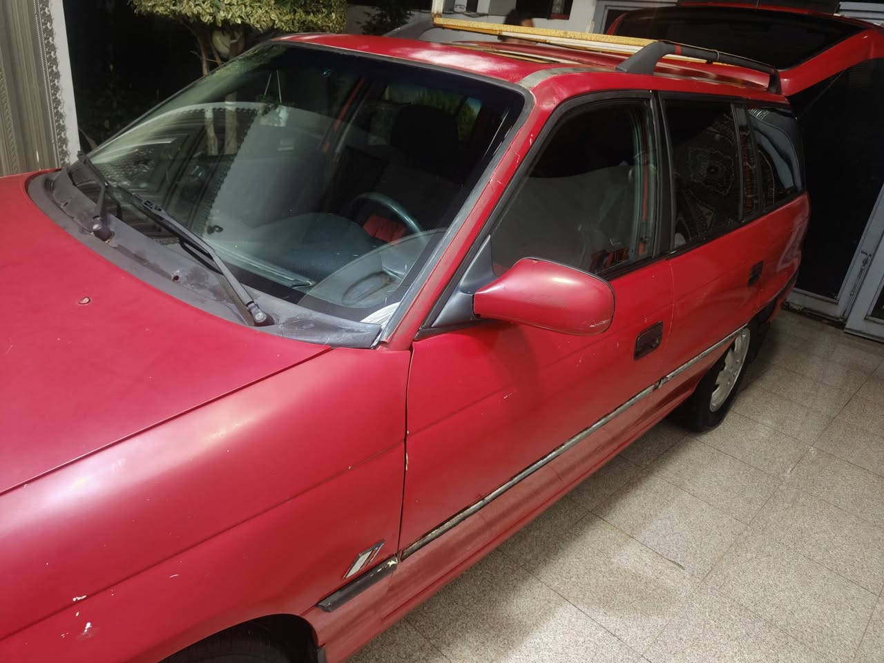 اوبل استرا موديل 1994مشروع وطني لحد 27دفتر بانزين بي محرك 16كير محرك شرط سياره تبريد بلاد بس نقص غاز سياره مكصوصه بس كل عيب مابي شرط تحويل سعرهه 28بيهه مجال بسيط ***********
