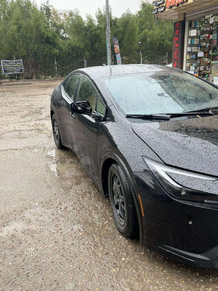 تويوتا بريوس
موديل 2024 
للبيع فقط ماريد مراوس
السعر (((140 ورقة))) وماكو هيج سعر 
مكان السيارة بغداد
رقم بغداد بأسمي تحويل بنفس اليوم  
صور الحادث ورقم الشاصي مرفقة بالصور 
سيارة مرقمة وجاهزة وكاملة من كلشي 
مواصفات LE :
تحكمات ستيرن
رادار امامي 
حساسات امامية خلفية 
مثبت سرعة
تراكشن كونترول 
تحديد مسار 
مودات قيادة 3 
ايقاف ذاتي 
للتواصل على الرقم فقط ***********
