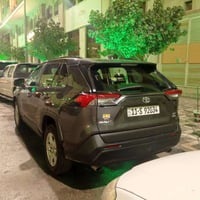 راف فور XLE • ٢٠٢١ • حادث بسيط