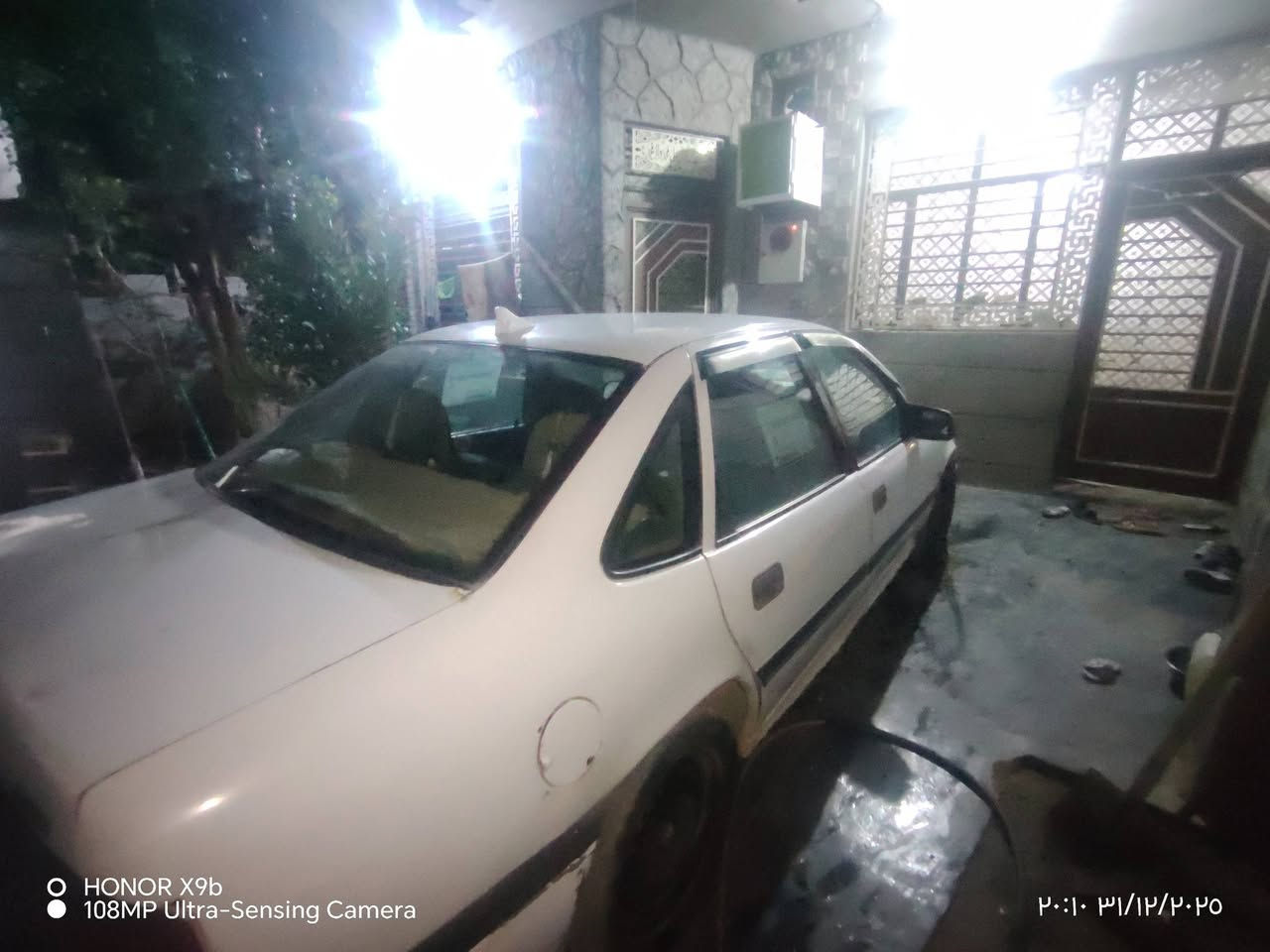 سلام عليكم ورحمة الله وبركاته من رخصت الادمن اوبل اوميكا 20 حجمهه رقم انكليزي دولي بيها بطاقه بنزين يعني من كل المحطات تفولهه ب نص سعر صاحبهه موجود بيهه خياسات قليله رقمي *********** ❤️
