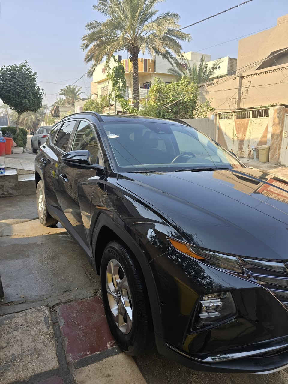 #للبيع #للمراوس 
هونداي توسان وارد امريكي بدون رقم 
موديل 2023 
حادثها فقط تبديل بنيد ودعامية 
مواصفات SEL  يعني فول بدون فتحة 
رادارات -كامرة دواره - كرسي كهرباء  تدفئه مقاعد تشغيل عن بعد بصمه بصمه ابواب شاحن وايرليس شاشه كاري بلي فول تحكمات ستيرن اوتوستوب  واوتو هولد انظمة قيادة جنطة كهرباء وبيها بعد موصفات 
مكان السيارة بابل مركز المدينة 
                             ترهم مراوس 
                   للاستفسار ***********
                     تواصل واتساب او ماسنجر 
                   علق بتم ويجيك سعرها خاص
