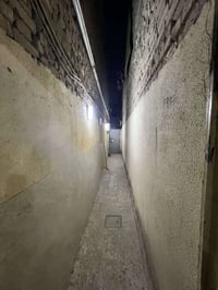 نصف قطعه خلفية المساحه 72متر قطاع 9 على شارع الفلاح  ممر و حوش مسكف وا...