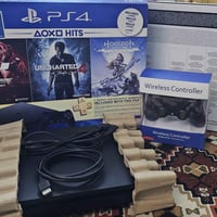 بلايستيشن 4 • سليم مهكر • يد و٥ العاب